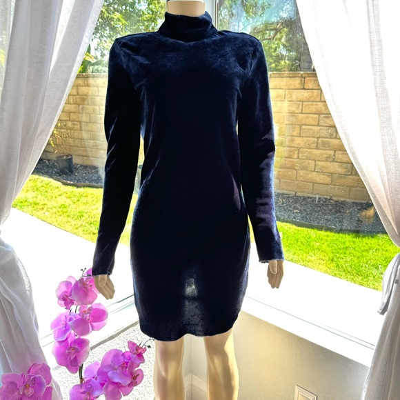 Nili Lotan Dresses & Skirts - $750 Nili Lotan Navy Blue Velvet Mock Neck Keyhole Dress Sz S Small Long Sleeve